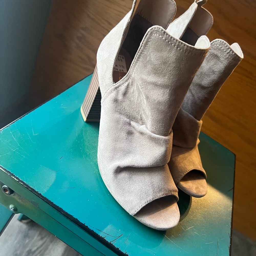 Women's Beige Peep-Toe Ankle Boots